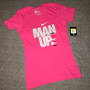 Nike women’s slim fit T-shirt
